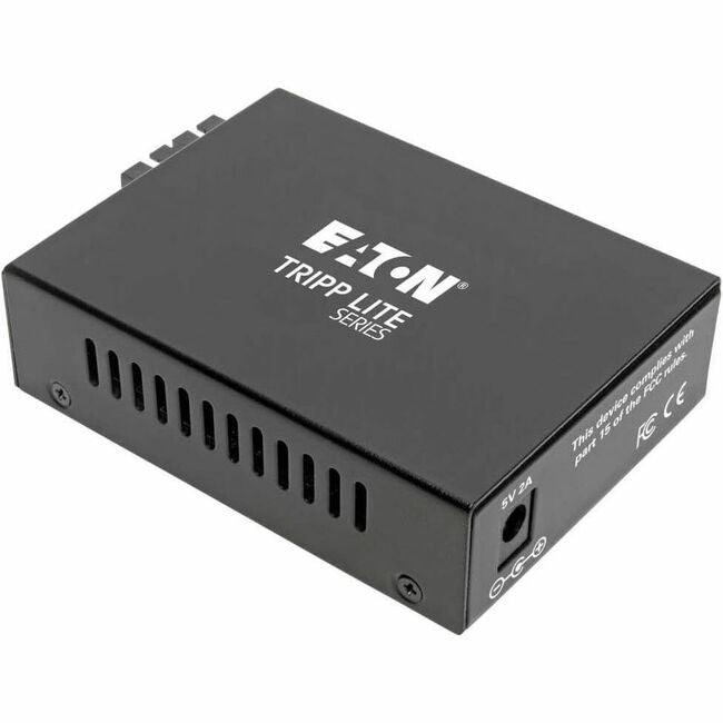 Eaton N785-INT-SC-SM Tripp Lite by Eaton Convertidor de Medios Fibra a Ethernet Gigabit Monomodo, SC, 1310 nm, 20 km (12.4 mi.)